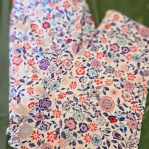 Terra & Sky Floral Capris - Multicolor